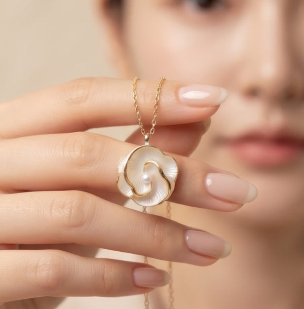 The Pearl Floret