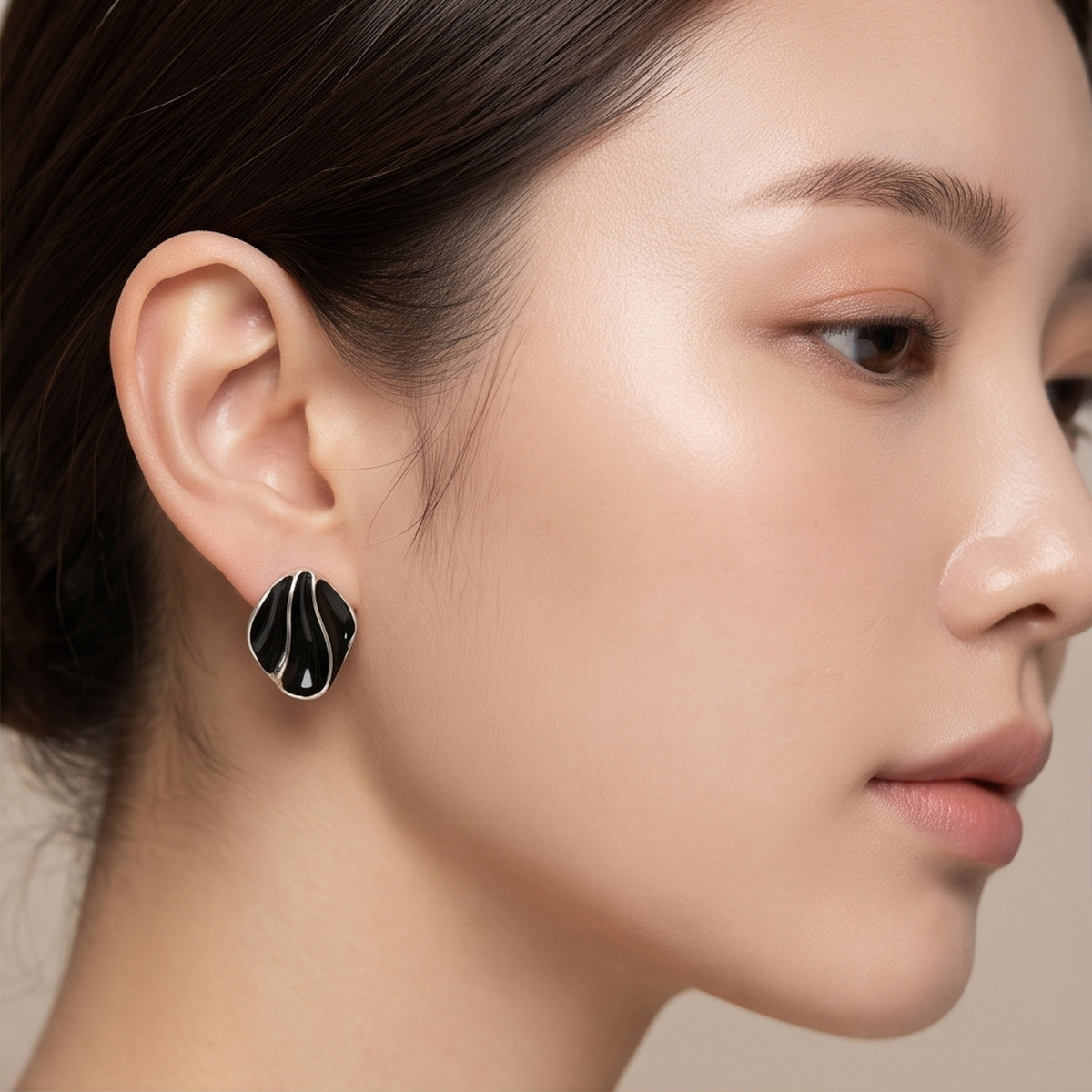 Wavy Oval Studs