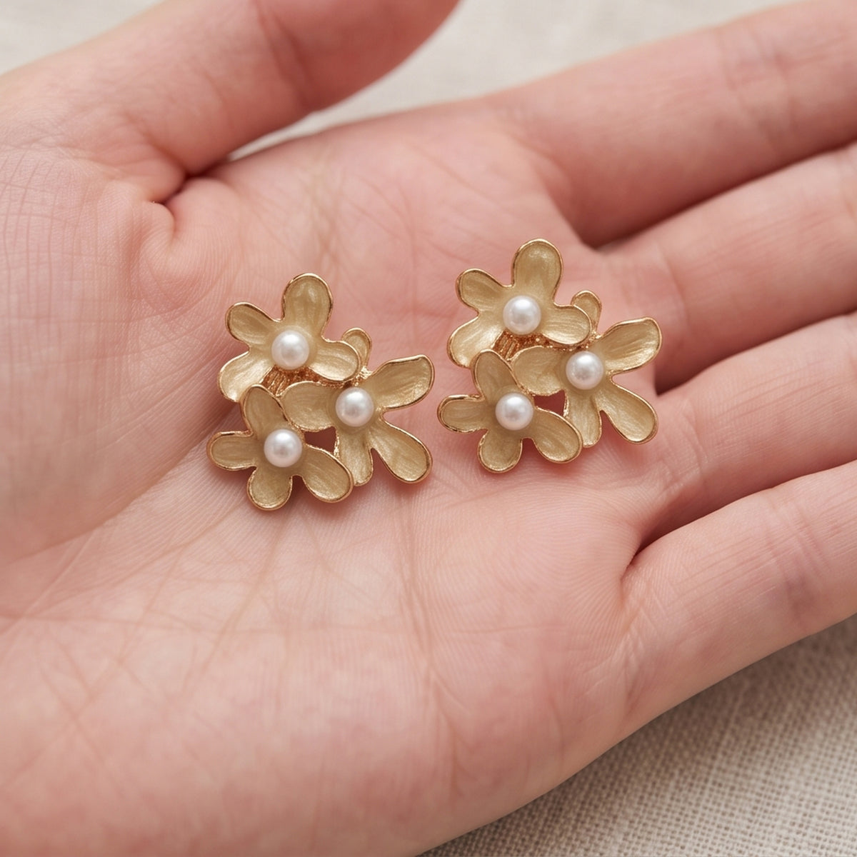 Chiffon Pearl & Petal Clusters